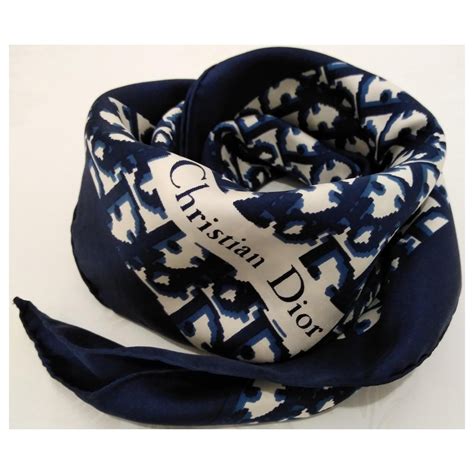 carre de soie dior